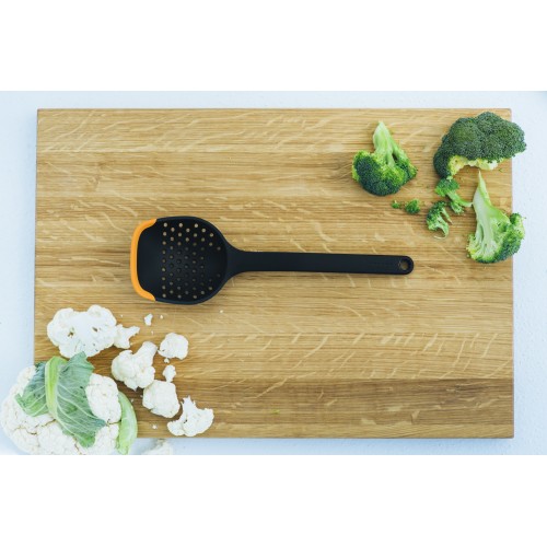 Dierovaná lyžica FISKARS Functional Form