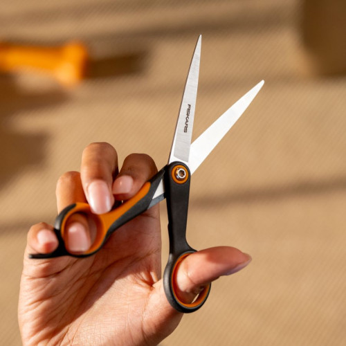Nožnice rovné na detailné strihanie Fiskars Pet Care