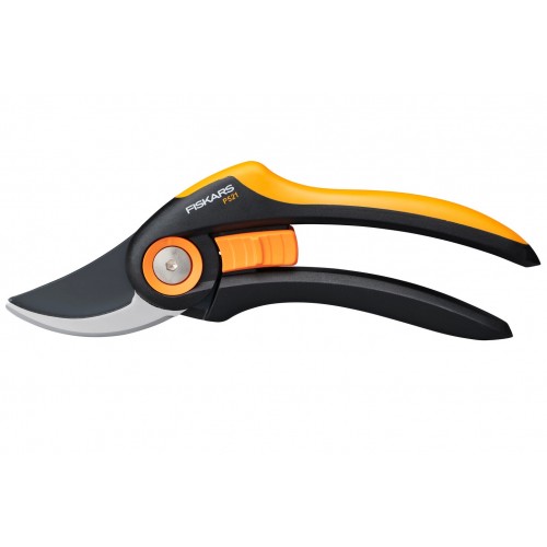 Dvojčepeľové záhradné nožnice FISKARS Plus P721