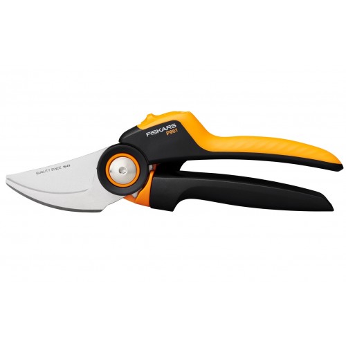 Dvojčepeľové záhradné nožnice FISKARS X-Series P961 (L)