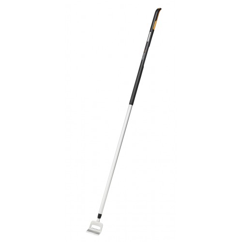 Holandská motyčka FISKARS Xact
