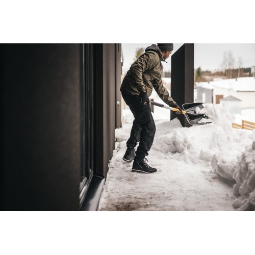 Teleskopická lopata na sneh FISKARS X-Series