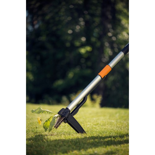 Vytrhávač buriny FISKARS SmartFit