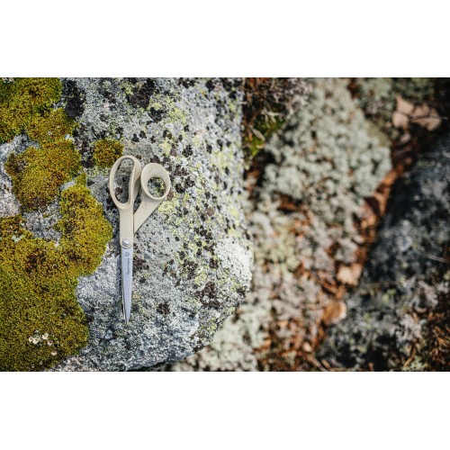 Recyklované univerzálne nožnice FISKARS, 21 cm