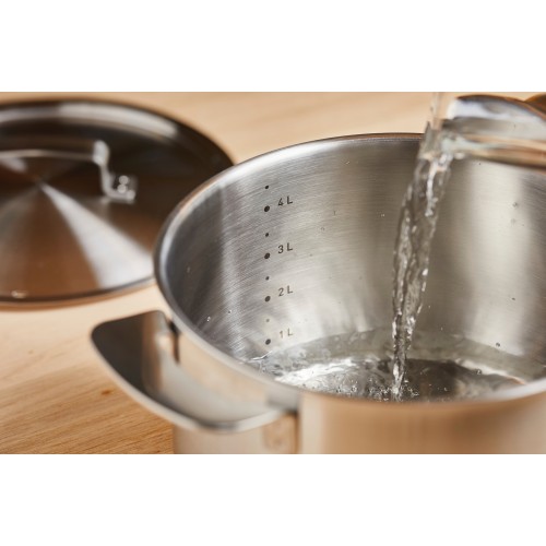 Hrniec s pokrievkou FISKARS All Steel, 5l / 22cm