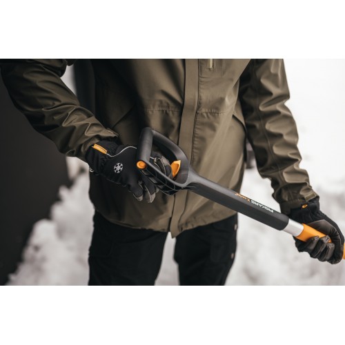 Teleskopický odhŕňač na sneh FISKARS X-Series