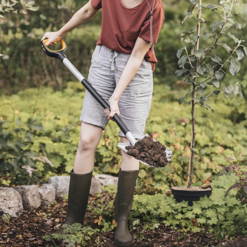 Špicatý rýľ FISKARS Xact