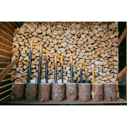 Štiepacia sekera FISKARS X-series X24 (S)