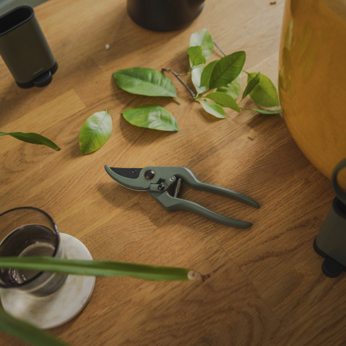 Sada nožníc s puzdrami FISKARS Plant Care, 3 ks