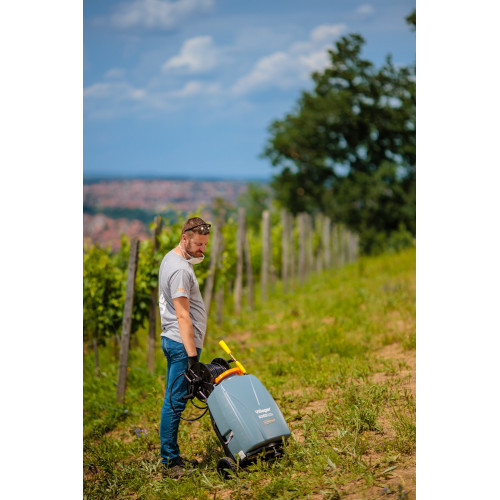 Akumulátorový postrekovač VILLAGER BS 40
