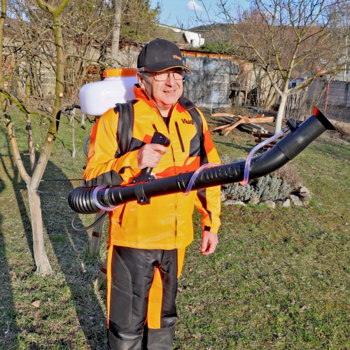 Benzínový rosič VILLAGER DM 14 PE