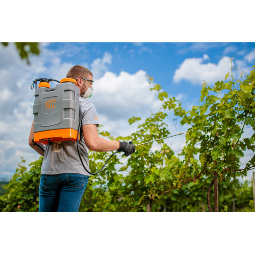 Postrekovač VILLAGER Hortus 12