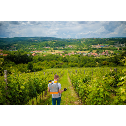 Postrekovač VILLAGER Hortus 12