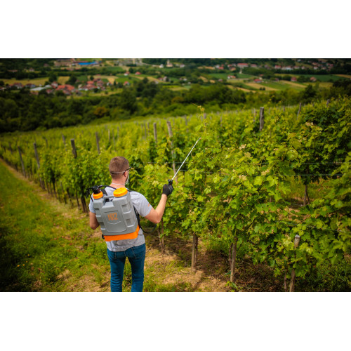 Postrekovač VILLAGER Hortus 12