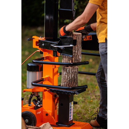 Vertikálna štiepačka dreva VILLAGER VLS 8T-107
