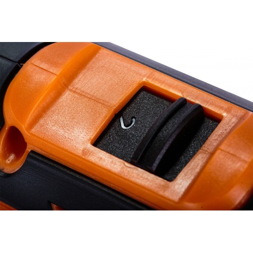 Aku skrutkovač VILLAGER FUSE VLN 3220 + aku rázový skrutkovač VILLAGER FUSE VLN 3420, 2x batéria, 1x nabíjačka