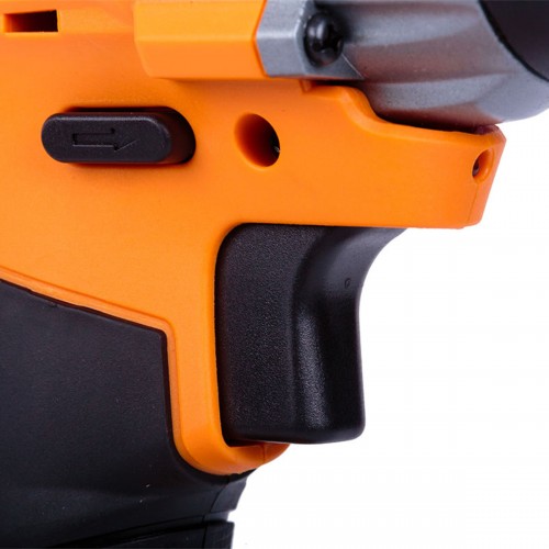 Aku skrutkovač VILLAGER FUSE VLN 3220 + aku rázový skrutkovač VILLAGER FUSE VLN 3420, 2x batéria, 1x nabíjačka