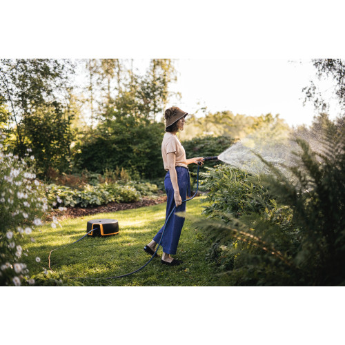 Automatický bubon FISKARS XL, 13 mm (1/2"), dosah 25 m