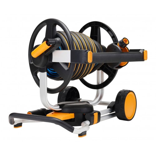 Manuálny bubon s kolieskami a hadicou FISKARS XL (všetko v jednom)