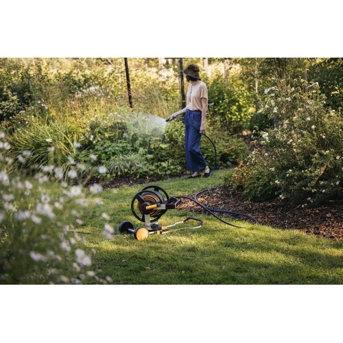 Manuálny bubon s kolieskami a hadicou FISKARS XL (všetko v jednom)