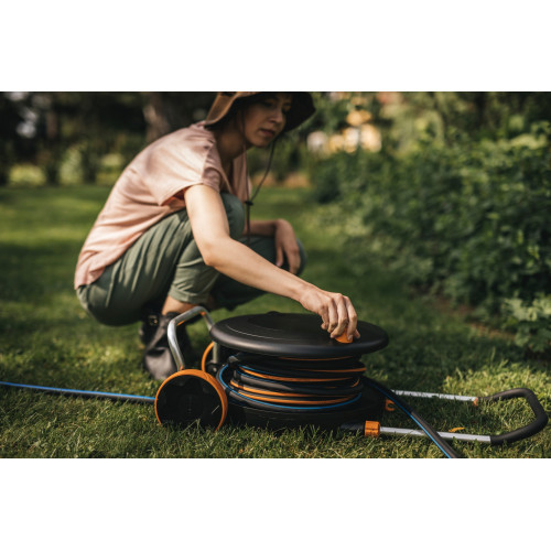 Vozík s bubnom a hadicou FISKARS L, 13 mm (1/2"), dosah 31,5 m