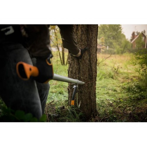 Lopatka s obracákom WoodXpert FISKARS, str.veľkosť M