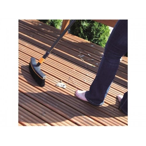 Metla na terasy FISKARS QuikFit