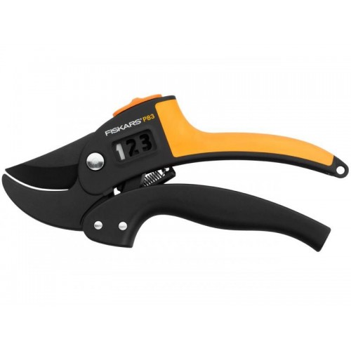Jednočepeľové záhradné nožnice FISKARS PowerStep P83