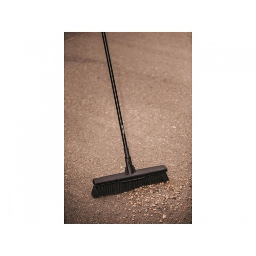 Univerzálna metla FISKARS Solid L